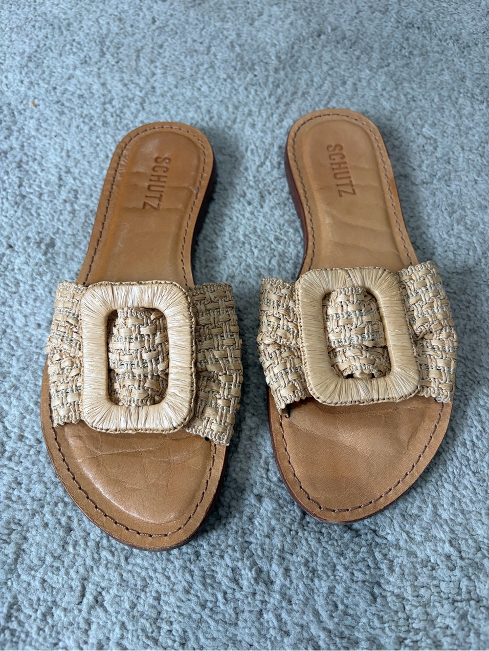 SCHUTZ Cinna Flat Sandals, Women’s Size 7.5 Natural Raffia Buckle Slide Sandals